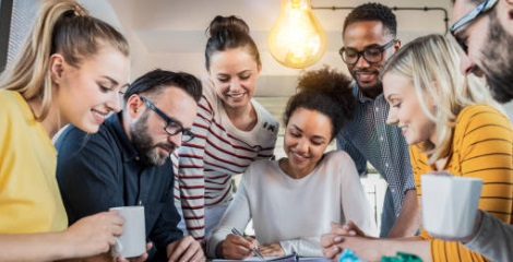 Kulturelle Unterschiede im Geschäftsleben: Zusammenarbeit mit polnischen Mitarbeitern